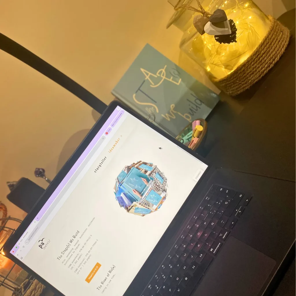 Pa3's desk, her pa3.es website and her first book, The Stage(s) We Build