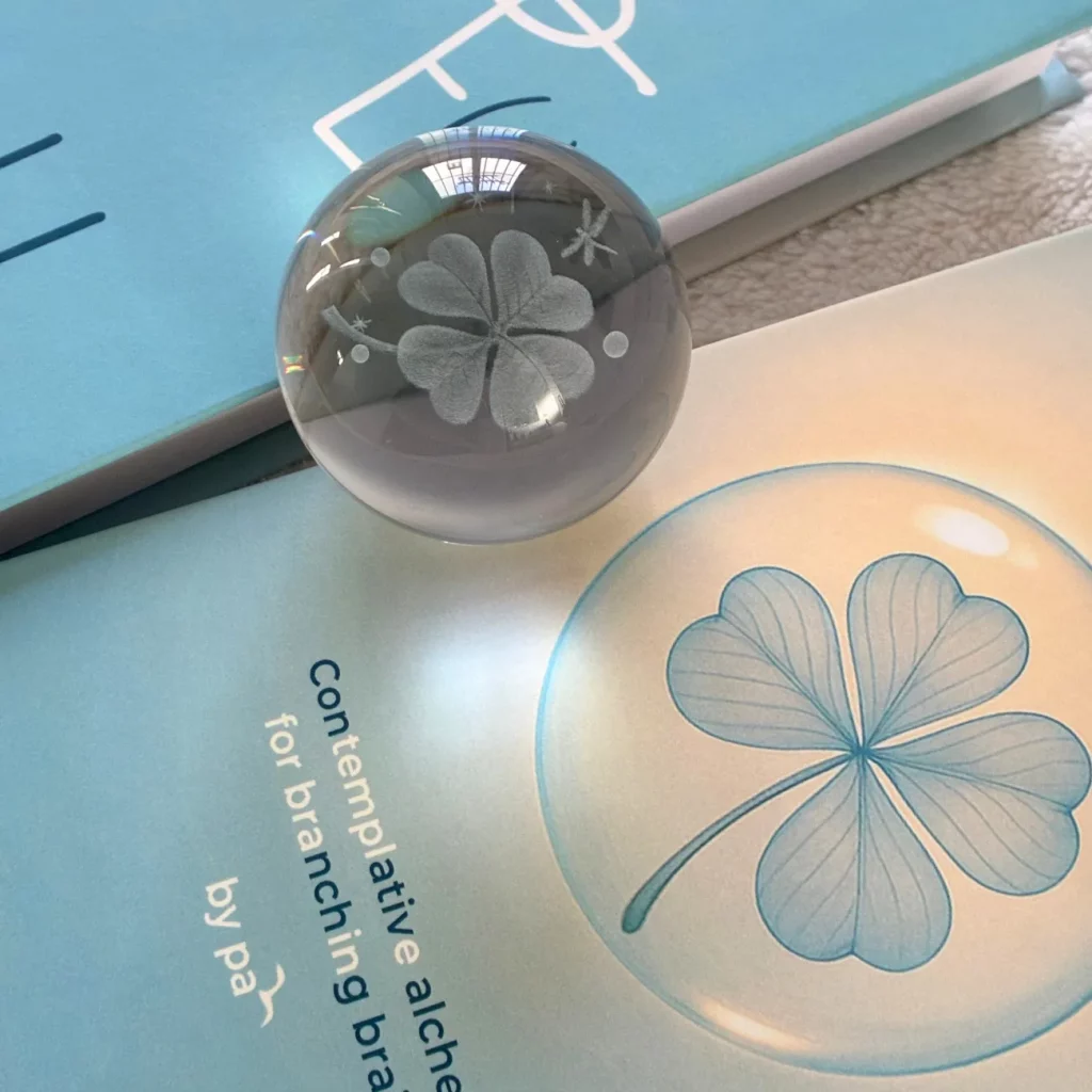 Pa3's signature clover sphere from The Stage(s) We Build book